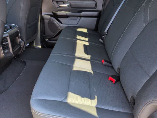 2026 RAM 1500 RAM 1500 EXPRESS CREW CAB 4X4 5'7' BOX