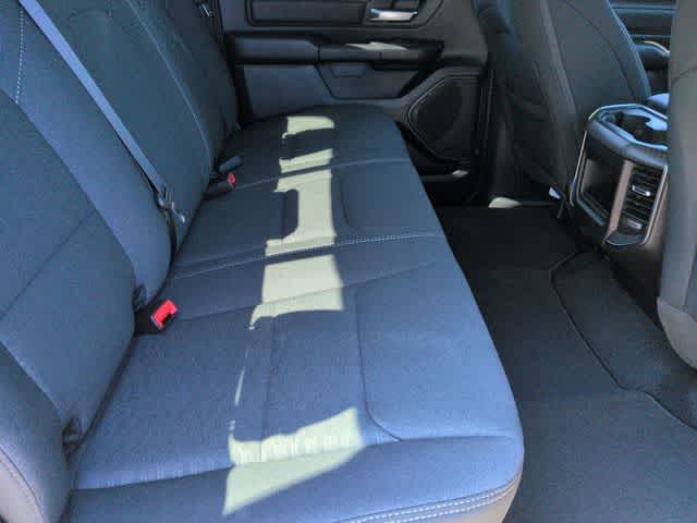 2026 RAM 1500 RAM 1500 EXPRESS CREW CAB 4X4 5'7' BOX