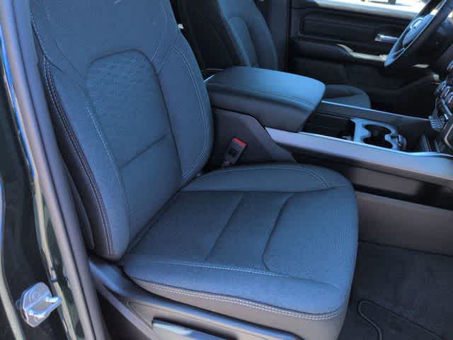2026 RAM 1500 RAM 1500 EXPRESS CREW CAB 4X4 5'7' BOX