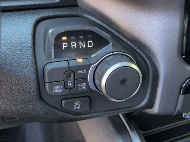 2026 RAM 1500 RAM 1500 EXPRESS CREW CAB 4X4 5'7' BOX
