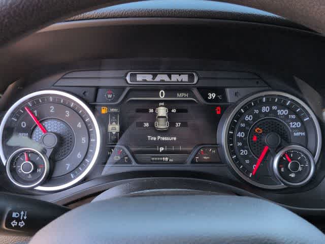 2026 RAM 1500 RAM 1500 EXPRESS CREW CAB 4X4 5'7' BOX