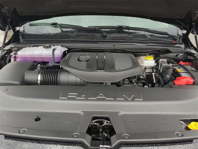 2026 RAM 1500 RAM 1500 EXPRESS CREW CAB 4X4 5'7' BOX