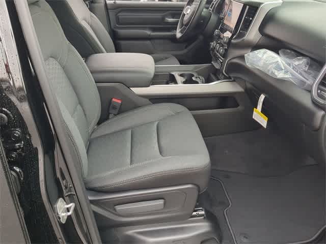 2026 RAM 1500 RAM 1500 EXPRESS CREW CAB 4X4 5'7' BOX