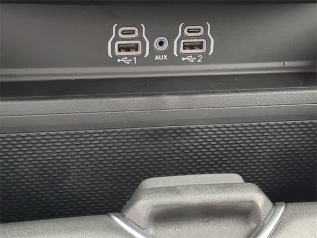 2026 RAM 1500 RAM 1500 EXPRESS CREW CAB 4X4 5'7' BOX