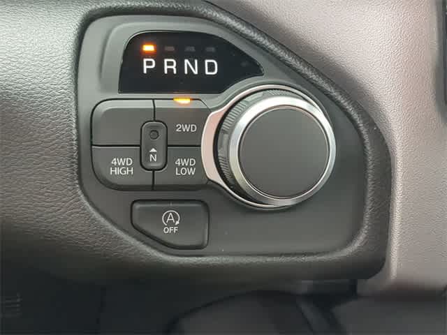 2026 RAM 1500 RAM 1500 EXPRESS CREW CAB 4X4 5'7' BOX