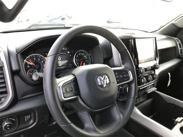 2026 RAM 1500 RAM 1500 EXPRESS CREW CAB 4X4 5'7' BOX