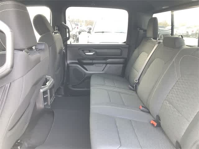 2026 RAM 1500 RAM 1500 EXPRESS CREW CAB 4X4 5'7' BOX