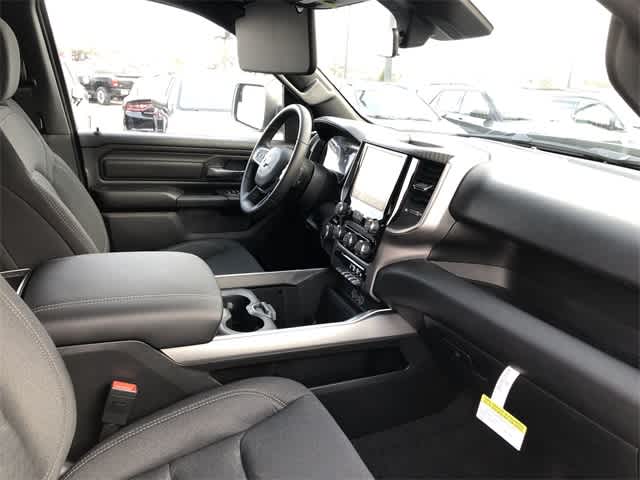 2026 RAM 1500 RAM 1500 EXPRESS CREW CAB 4X4 5'7' BOX