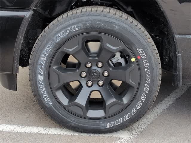 2026 RAM 1500 RAM 1500 EXPRESS CREW CAB 4X4 5'7' BOX