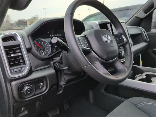 2026 RAM 1500 RAM 1500 EXPRESS CREW CAB 4X4 5'7' BOX