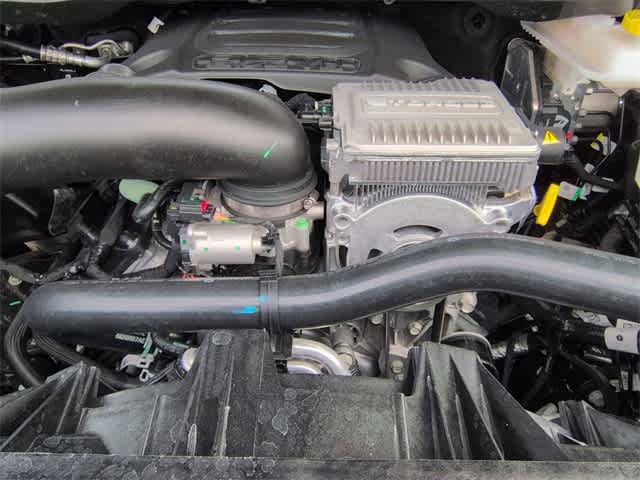 2026 RAM 1500 RAM 1500 EXPRESS CREW CAB 4X4 5'7' BOX