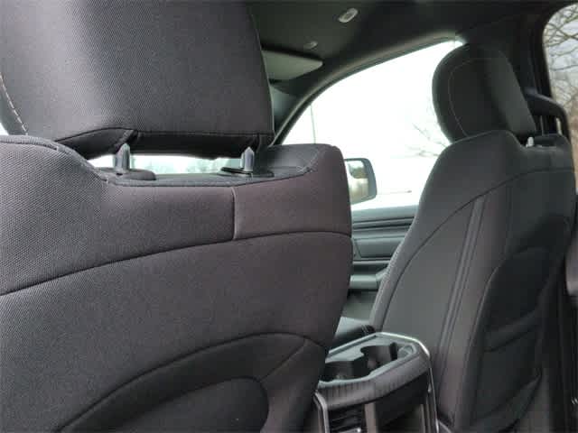 2026 RAM 1500 RAM 1500 EXPRESS CREW CAB 4X4 5'7' BOX