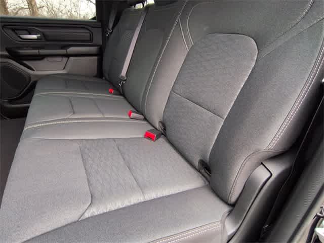 2026 RAM 1500 RAM 1500 EXPRESS CREW CAB 4X4 5'7' BOX