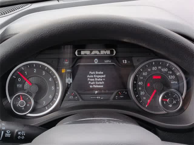 2026 RAM 1500 RAM 1500 EXPRESS CREW CAB 4X4 5'7' BOX