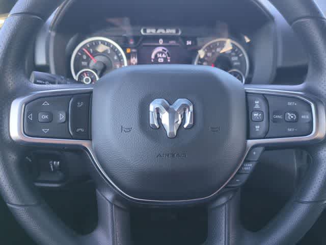 2026 RAM 1500 RAM 1500 EXPRESS CREW CAB 4X4 5'7' BOX