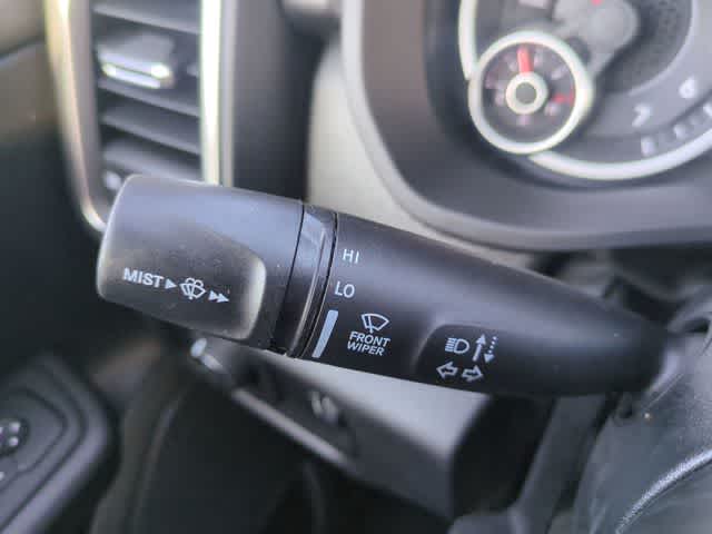 2026 RAM 1500 RAM 1500 EXPRESS CREW CAB 4X4 5'7' BOX