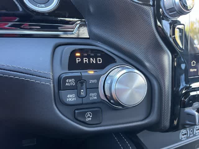 2027 RAM 1500 RAM 1500 LIMITED CREW CAB 4X4 5'7' BOX
