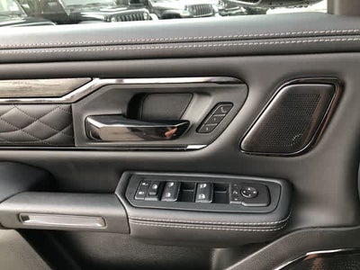 2026 RAM 1500 RAM 1500 LIMITED CREW CAB 4X4 5'7' BOX