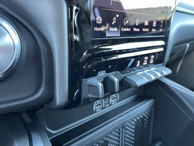2027 RAM 1500 RAM 1500 LARAMIE CREW CAB 4X4 5'7' BOX