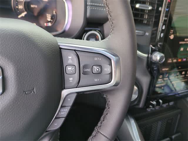 2026 RAM 1500 RAM 1500 LARAMIE CREW CAB 4X4 5'7' BOX