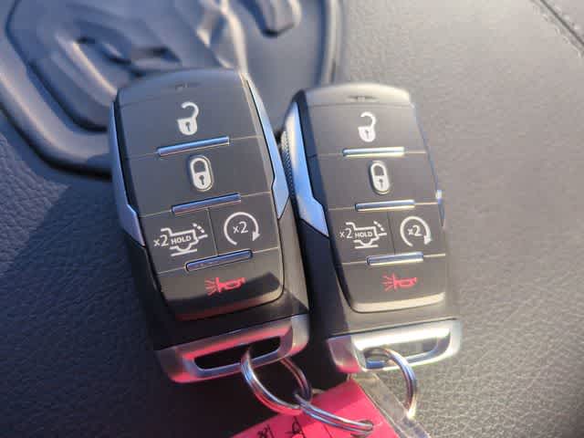 2026 RAM 1500 RAM 1500 LARAMIE CREW CAB 4X4 5'7' BOX