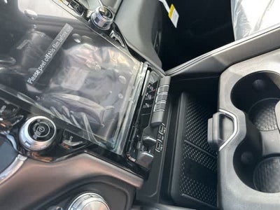 2026 RAM 1500 RAM 1500 LARAMIE CREW CAB 4X4 5'7' BOX