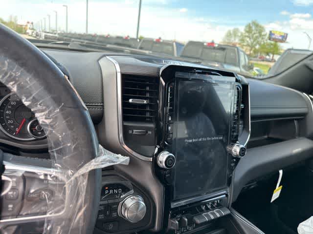 2026 RAM 1500 RAM 1500 LARAMIE CREW CAB 4X4 5'7' BOX