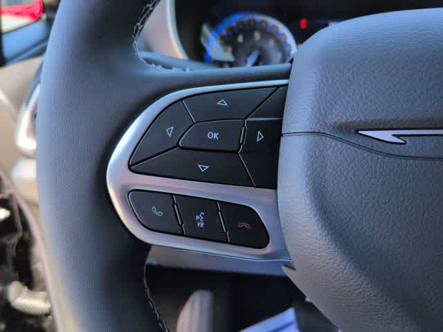 2027 Chrysler Pacifica PACIFICA SELECT AWD