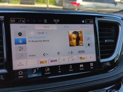 2027 Chrysler Pacifica PACIFICA SELECT AWD