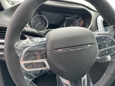 2027 Chrysler Pacifica PACIFICA SELECT AWD