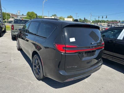 2027 Chrysler Pacifica PACIFICA LIMITED AWD