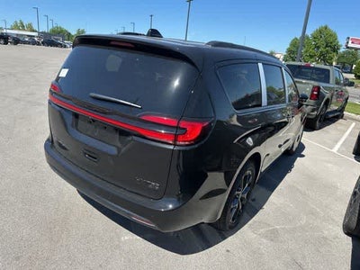 2027 Chrysler Pacifica PACIFICA LIMITED AWD