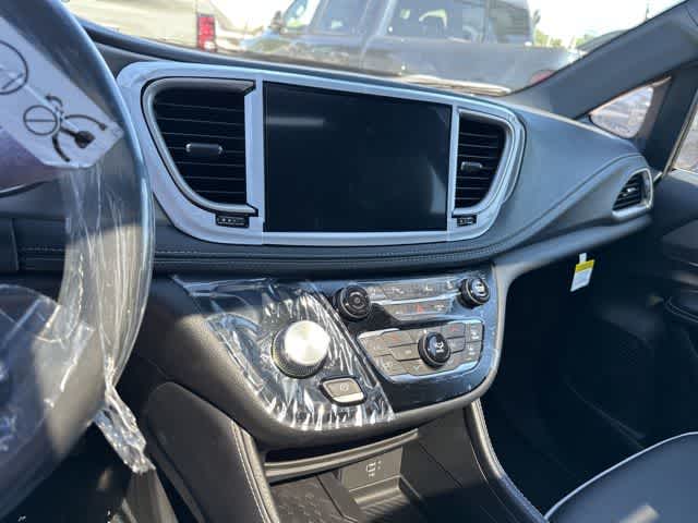 2027 Chrysler Pacifica PACIFICA LIMITED AWD