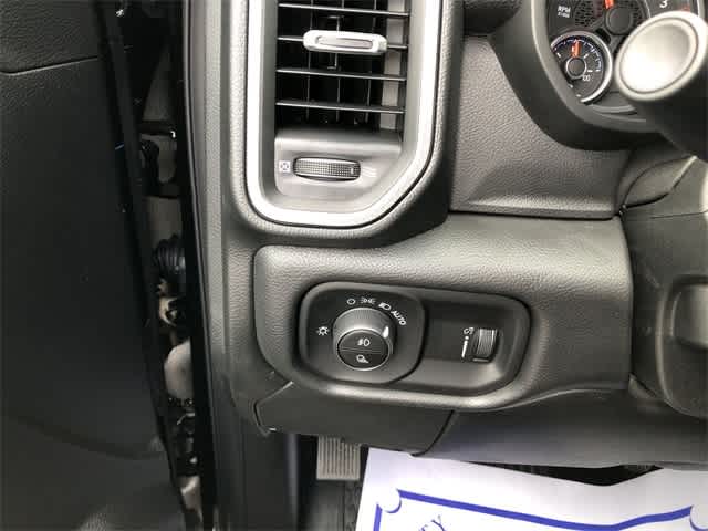 2026 RAM 3500 RAM 3500 TRADESMAN CREW CAB 4X4 8' BOX