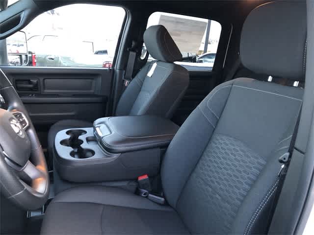 2026 RAM 2500 RAM 2500 BLACK EXPRESS CREW CAB 4X4 6'4' BOX