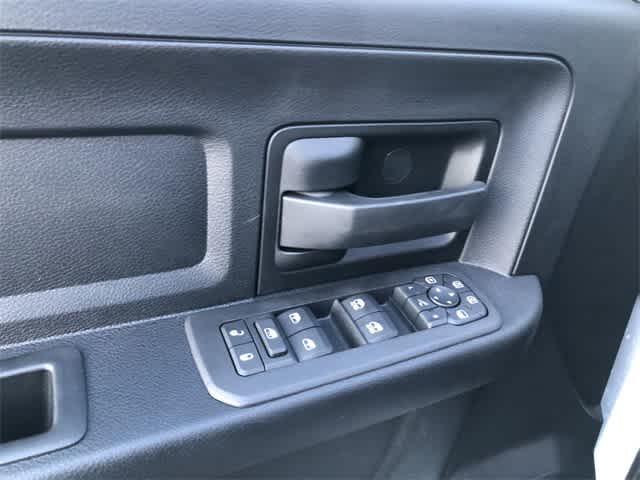 2026 RAM 2500 RAM 2500 BLACK EXPRESS CREW CAB 4X4 6'4' BOX