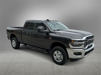 2025 RAM 2500 RAM 2500 TRADESMAN CREW CAB 4X4 6'4' BOX