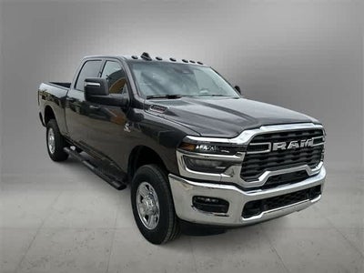 2025 RAM 2500 RAM 2500 TRADESMAN CREW CAB 4X4 6'4' BOX