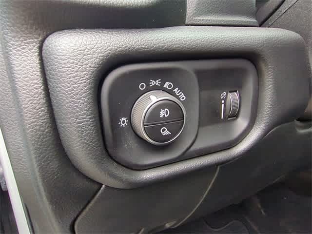 2026 RAM 2500 RAM 2500 TRADESMAN CREW CAB 4X4 6'4' BOX