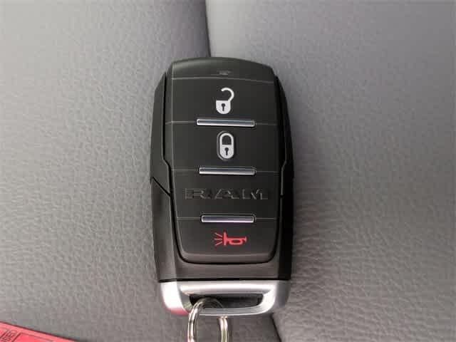 2026 RAM 2500 RAM 2500 TRADESMAN CREW CAB 4X4 6'4' BOX