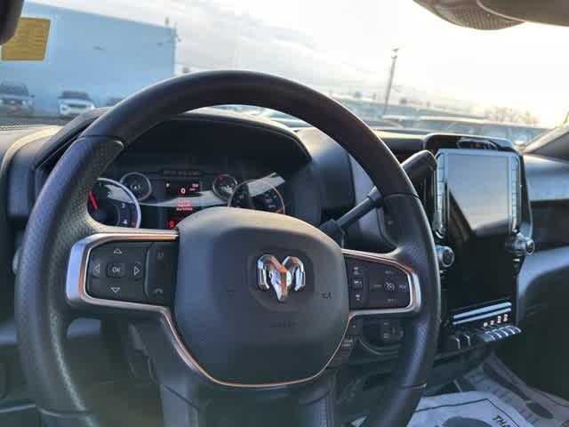 2026 RAM 2500 RAM 2500 BLACK EXPRESS CREW CAB 4X4 6'4' BOX