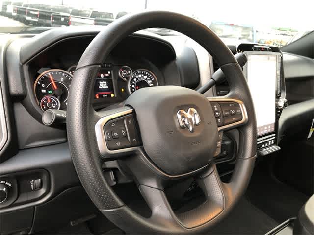 2026 RAM 2500 RAM 2500 TRADESMAN CREW CAB 4X4 6'4' BOX