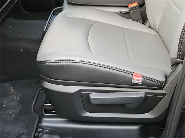 2026 RAM 3500 RAM 3500 TRADESMAN CREW CAB 4X4 8' BOX