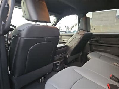 2026 RAM 3500 RAM 3500 TRADESMAN CREW CAB 4X4 8' BOX