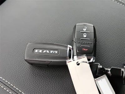 2026 RAM 3500 RAM 3500 TRADESMAN CREW CAB 4X4 8' BOX