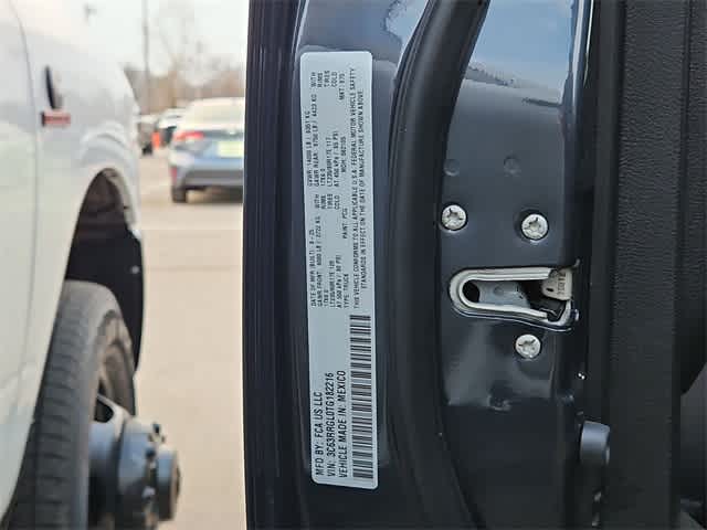 2026 RAM 3500 RAM 3500 TRADESMAN CREW CAB 4X4 8' BOX