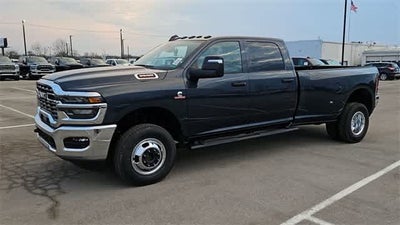 2026 RAM 3500 RAM 3500 TRADESMAN CREW CAB 4X4 8' BOX