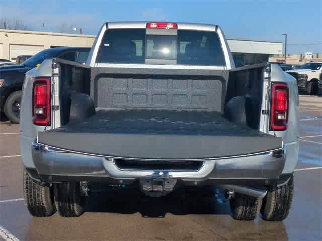 2026 RAM 3500 RAM 3500 TRADESMAN CREW CAB 4X4 8' BOX
