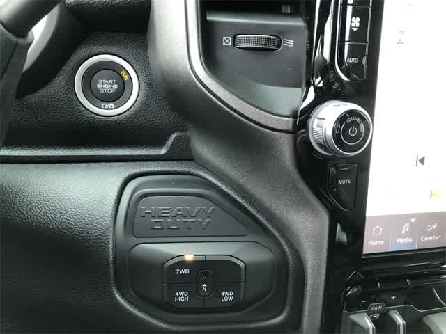 2026 RAM 3500 RAM 3500 TRADESMAN CREW CAB 4X4 8' BOX