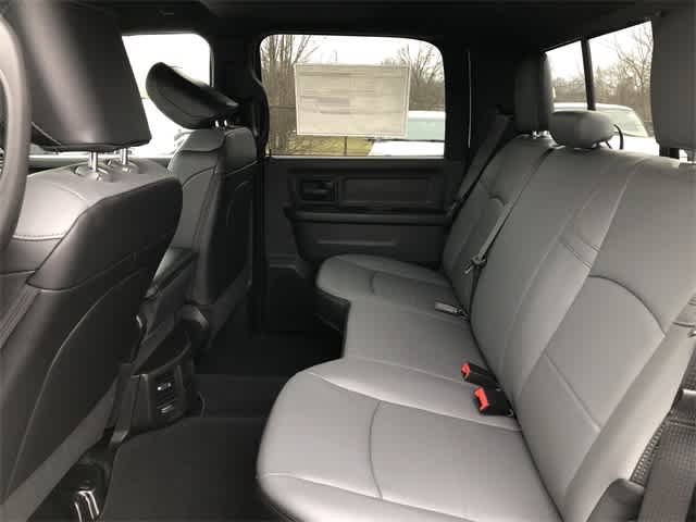 2026 RAM 3500 RAM 3500 TRADESMAN CREW CAB 4X4 8' BOX